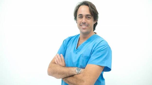 «El robot X-Guide nos ofrece precisión y seguridad en cirugías dentales muy complejas»