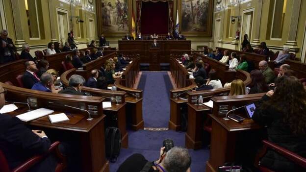 El Parlamento abre en enero para acabar con los temas pendientes