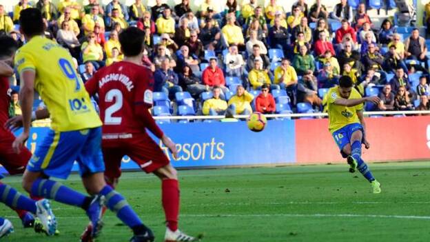 La goleada de la UD Las Palmas al Osasuna, en imágenes