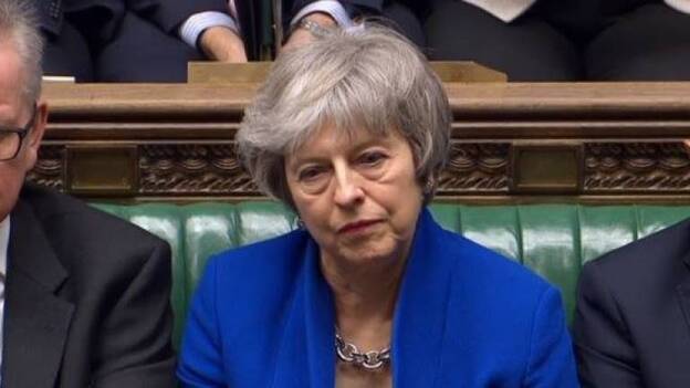 Theresa May supera la moción de censura con 325 votos frente a 306 en el Reino Unido