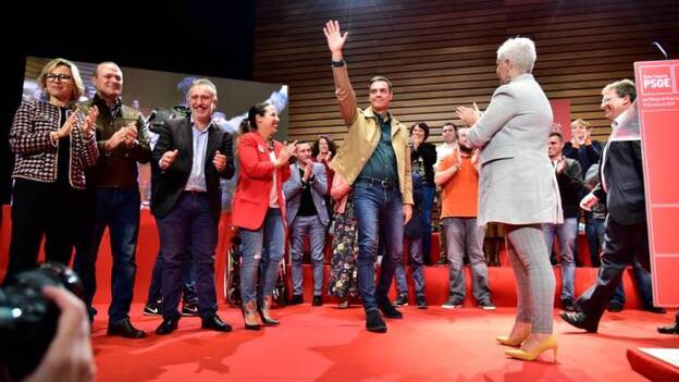 Sánchez garantiza que a Canarias «le va mejor» con el PSOE