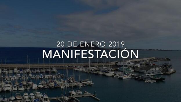 Corralejo reúne a 1.500 personas al grito de ‘Lobos para todos’