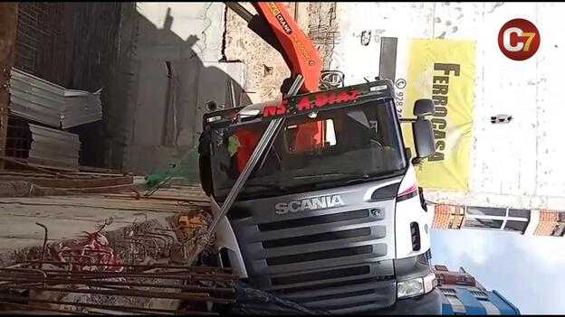 Vuelca un camión en Guanarteme