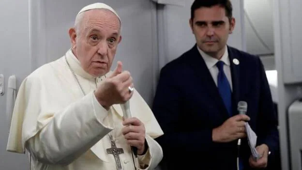El Papa descarta el celibato opcional: «No lo haré. Eso queda claro»
