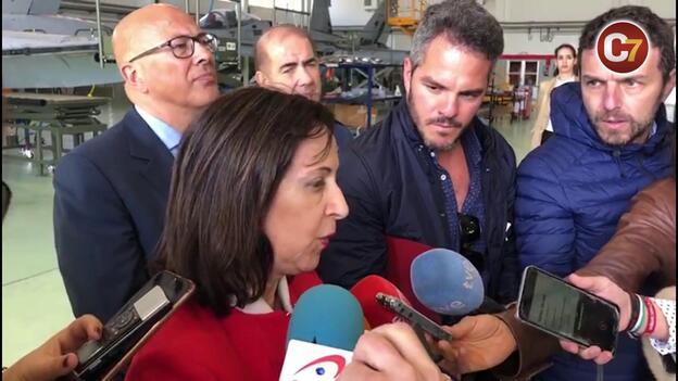 La ministra de Defensa destaca el papel "esencial" de la Base Aérea de Gando (Gran Canaria) para la seguridad nacional