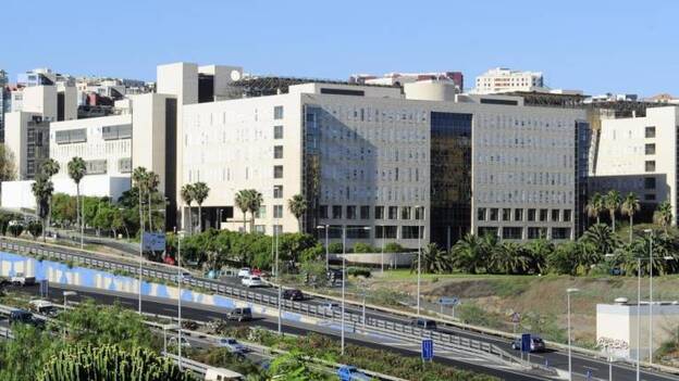 Más de 1.700 personas con cáncer viven solas en Canarias, la mayoría hombres