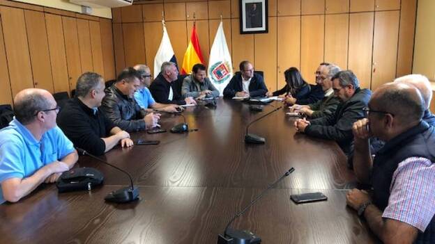 La Mesa del Taxi pide la retirada de la demanda judicial contra la tarifa única