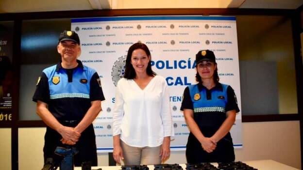 Pistolas táser para el Carnaval de Santa Cruz de Tenerife