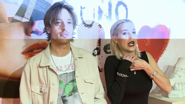 Ana Fernández y Adrián Roma presumen de su amor