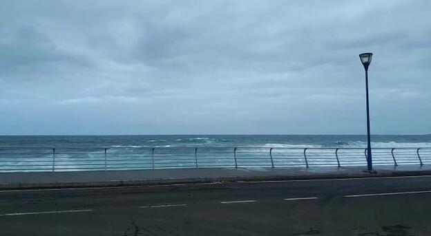 Aviso de nivel máximo amarillo por oleaje y viento en las costas