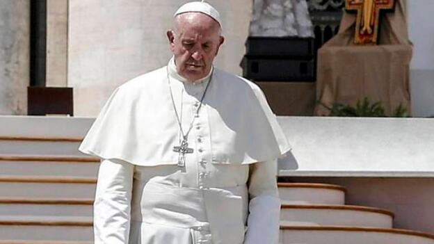 El papa llama a condenar toda violencia que se justifique con la religión