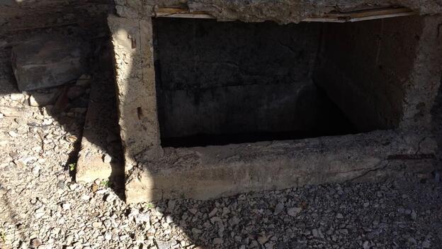 IU denuncia la existencia de un pozo abandonado en el Draguillo