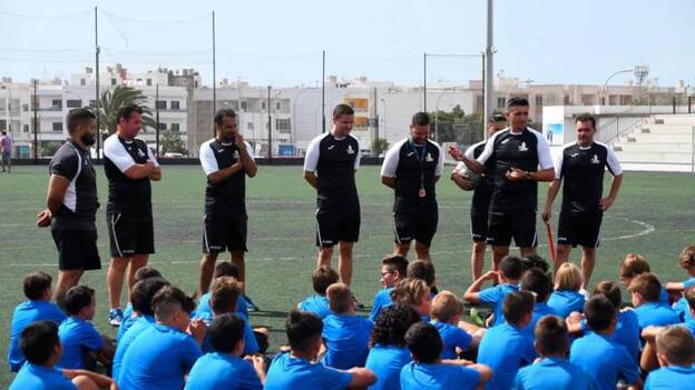 Campus para futbolistas con Donato y Benjamín