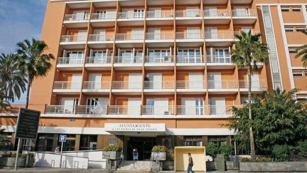 El Ayuntamiento devuelve casi 5 millones a sus trabajadores