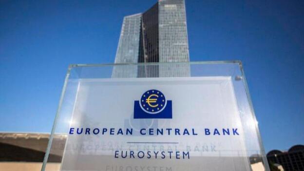 Guindos (BCE) dice que la desaceleración invita a actuar «con mayor prudencia» en política monetaria
