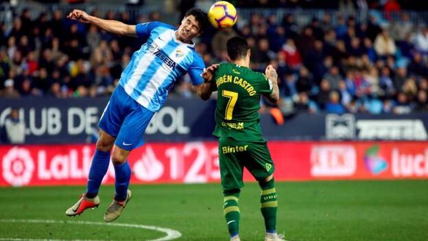 En tierra de nadie y lejos del sueño