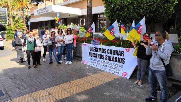 Los de limpieza siguen sin cobrar