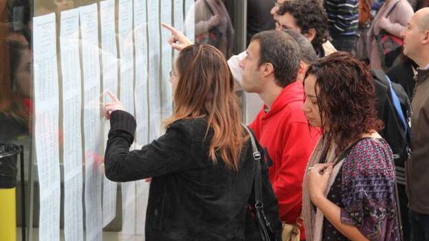 La Administración tiene más de 2.200 plazas públicas vacías