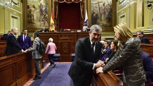 La oposición se une contra la gestión social de CC