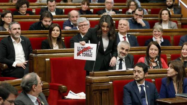 El Gobierno tacha de "insensatez" el viaje de Arrimadas a Waterloo