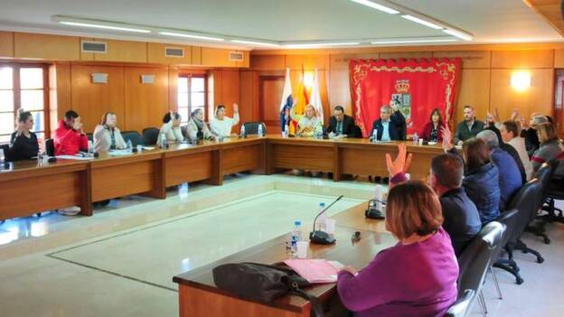 Tunte rechaza el muelle del Faro