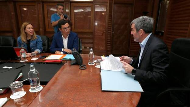 El Gobierno regula el color de las papeletas para elegir al Parlamento