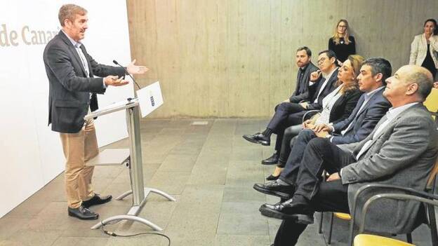 Clavijo volverá a exponerse en la Cámara tras pasar por el juzgado