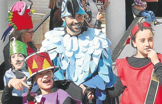 500 personas participan en el carnaval de San Juan de Dios
