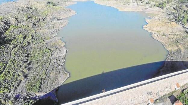 El Cabildo acepta el trazado aéreo de la línea eléctrica de Chira-Soria