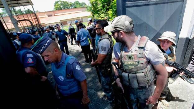 10 muertos tras un tiroteo en una escuela de Brasil