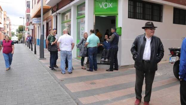 La falta de dirección frena las listas de Vox en Las Palmas