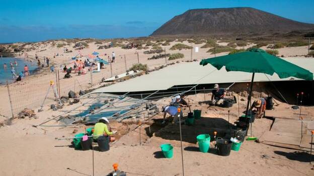 Las excavaciones arqueológicas de la púrpura se amplían a Corralejo y a los fondos marinos