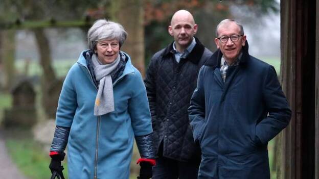 May pide pragmatismo a los diputados para apoyar su acuerdo del ‘brexit’