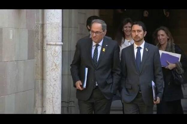 Torra mantiene los lazos amarillos tras vencer el plazo de la Junta Electoral