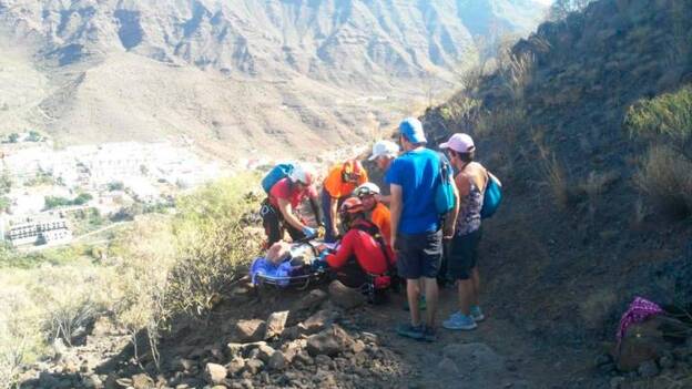 Herido un senderista de 75 años tras caer en un sendero de Mogán