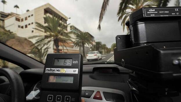 La Policía lleva 6 meses sin poder usar radares móviles de velocidad