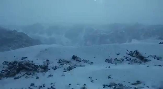 El Teide se viste de blanco