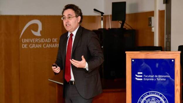 El modelo de farmacias es «un monopolio dañino»