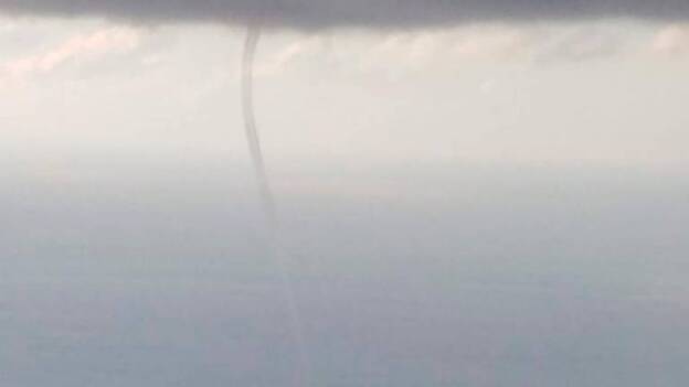 Manga marina en la costa de El Hierro