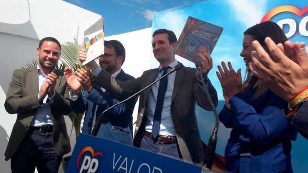 Casado da respaldo a Delgado