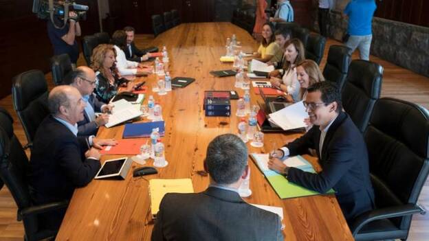 Hacienda elude informes en contra de liberar fondos para los alcaldes