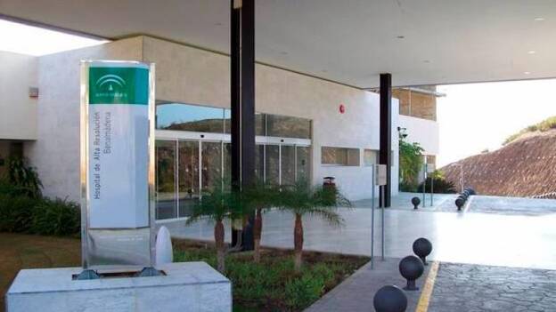 Con el pene amputado, dice ser extraterrestre