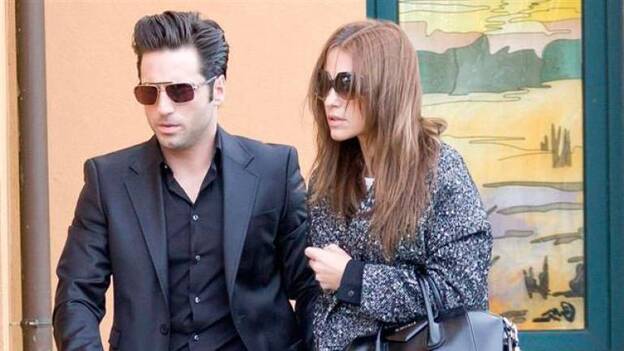 Paula y David lloran la pérdida de Mowgly