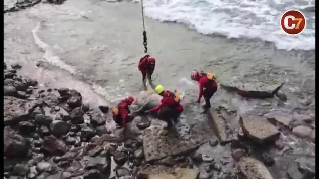 ¿Por qué han aparecido toros muertos en las playas canarias?