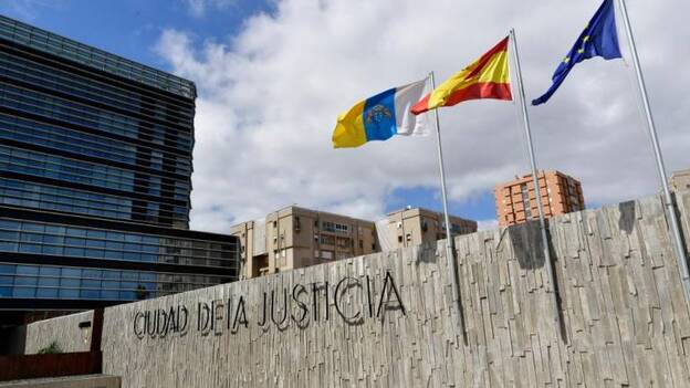 Absuelto el menor de la supuesta ‘manada’ canaria