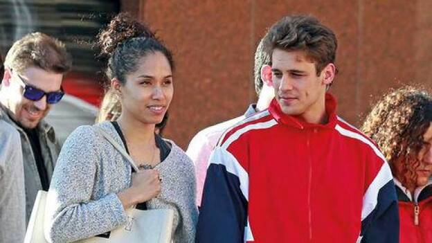 Martiño Rivas y Kayoko Everhart se convierten en padres