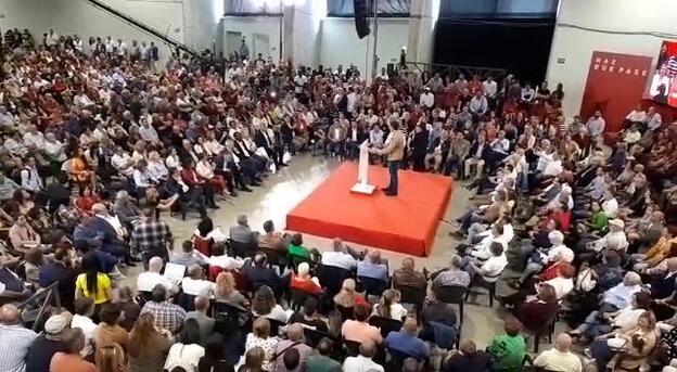 Sánchez recuerda a CC que sí «respeta» a Canarias y rechaza «el insulto y la crispación»