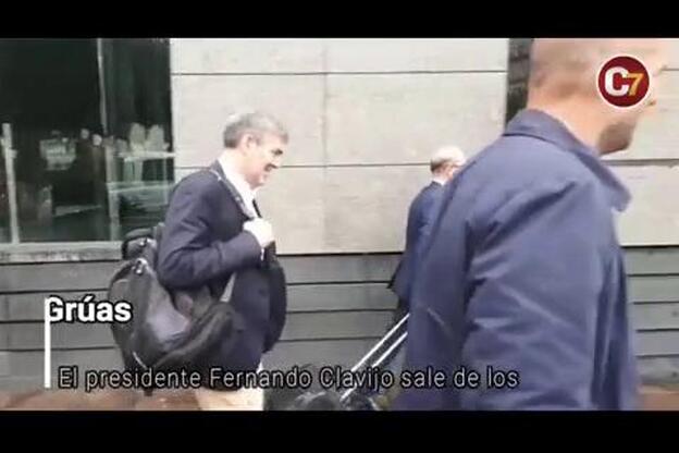 Clavijo no responde a las preguntas de los denunciantes en el caso Grúas