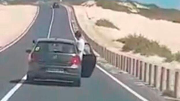 Seis meses de prisión y retirada del carné para el conductor de las dunas