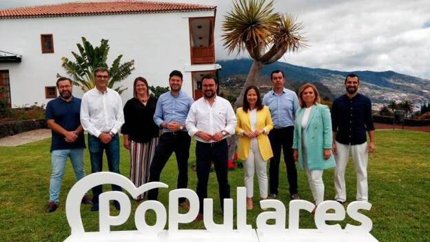 Antona (PP) se presenta con "orgullo" como el candidato de las islas no capitalinas a la Presidencia